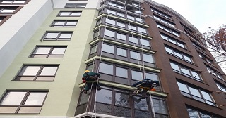 Установка крыши на балкон Анжеро-Судженск цена от 1043 руб. м/2.