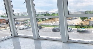 Панорамное остекление балкона Анжеро-Судженск цена от 11 тыс. руб. м/п.